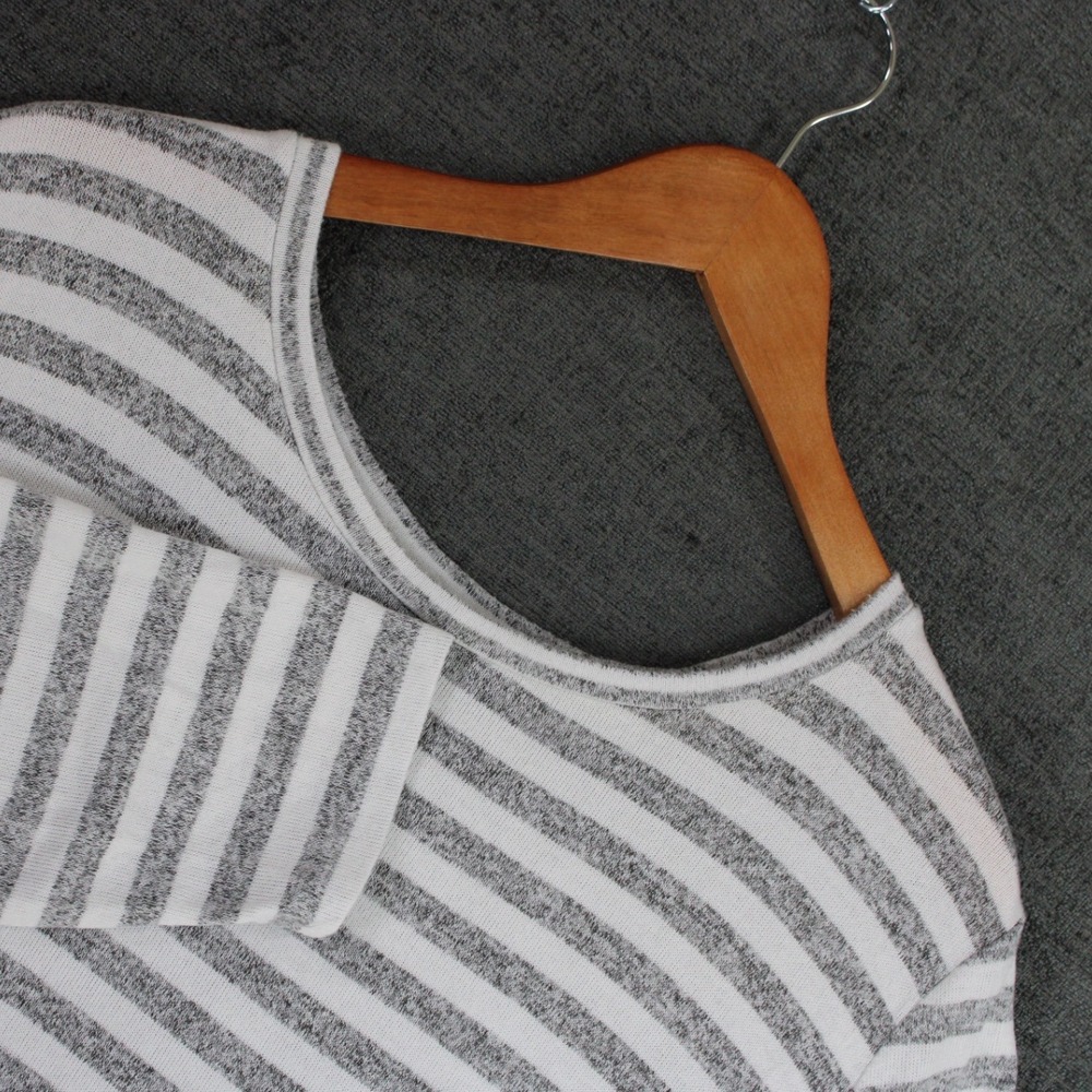 Verve Ami Womens 2X Grey White Striped Split Back Long Sleeve Knit Top
